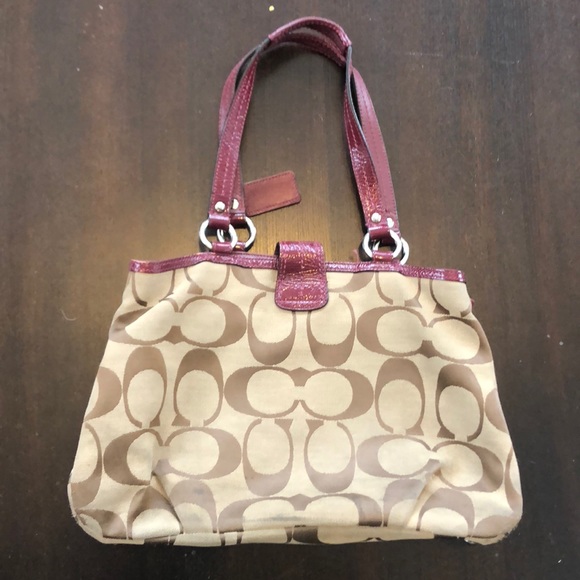 Coach purse - Picture 2 of 8